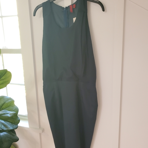 Saks 548 NWT Green Dress - pretty open back - Picture 2 of 16